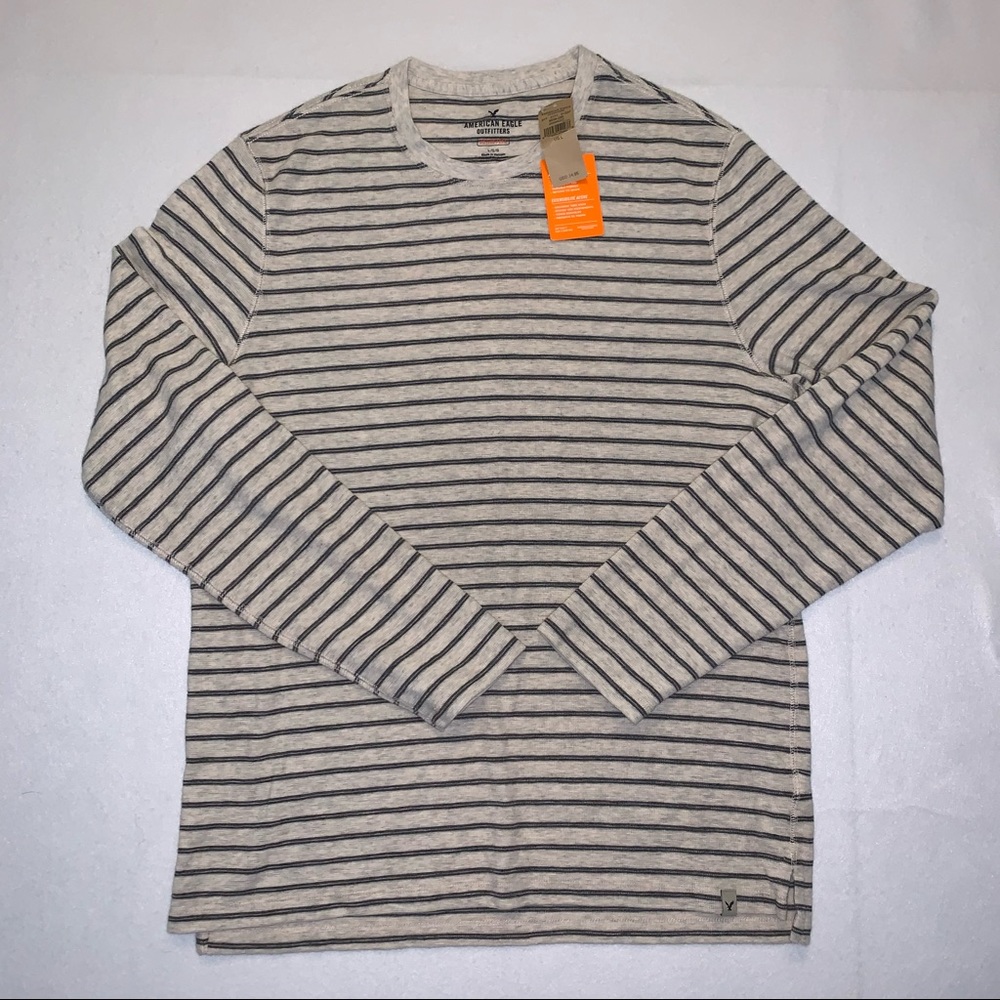 American Eagle Long Sleeve Flex T